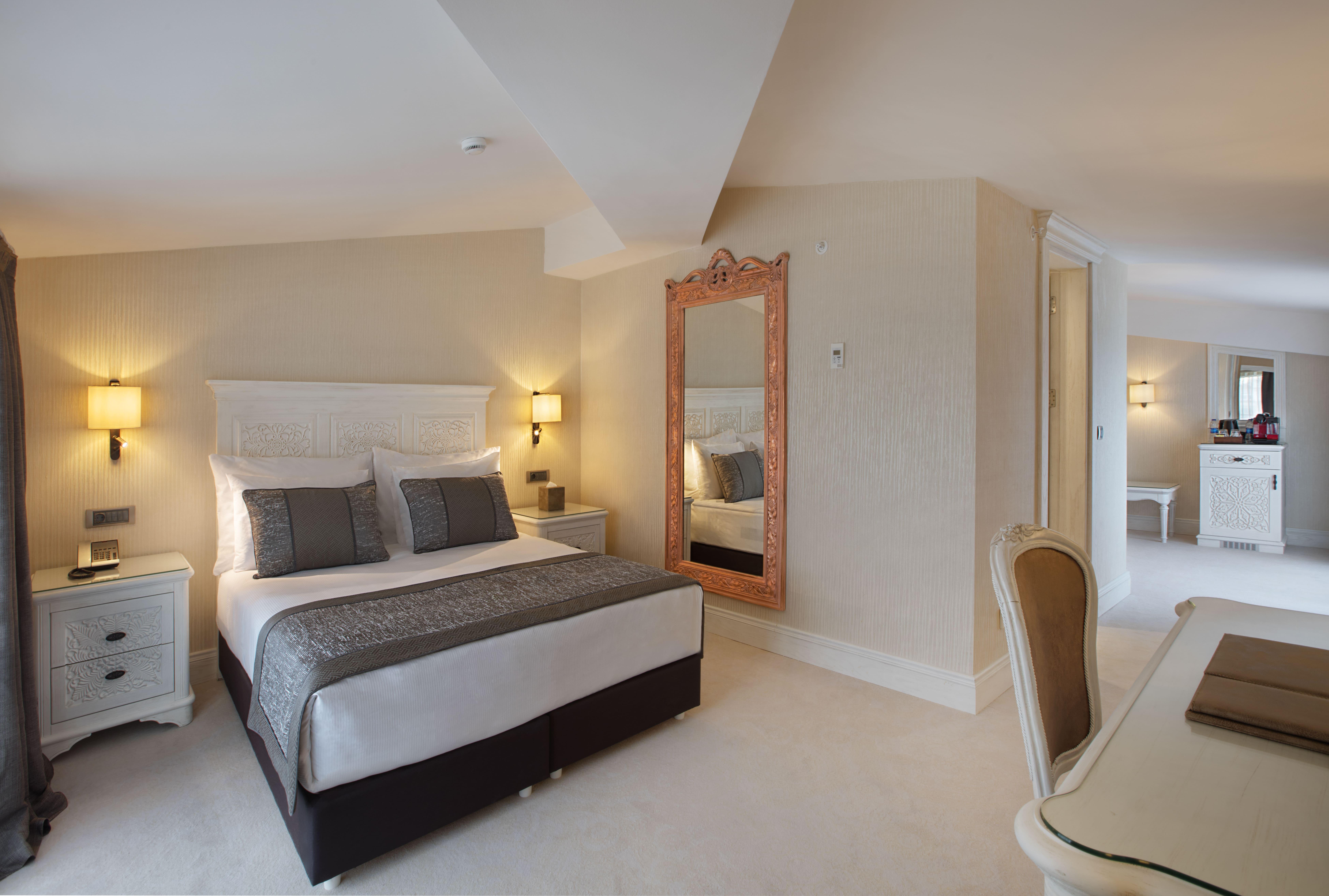 Ottoman'S Life Hotel Deluxe Istanbul Luaran gambar A suite at the hotel