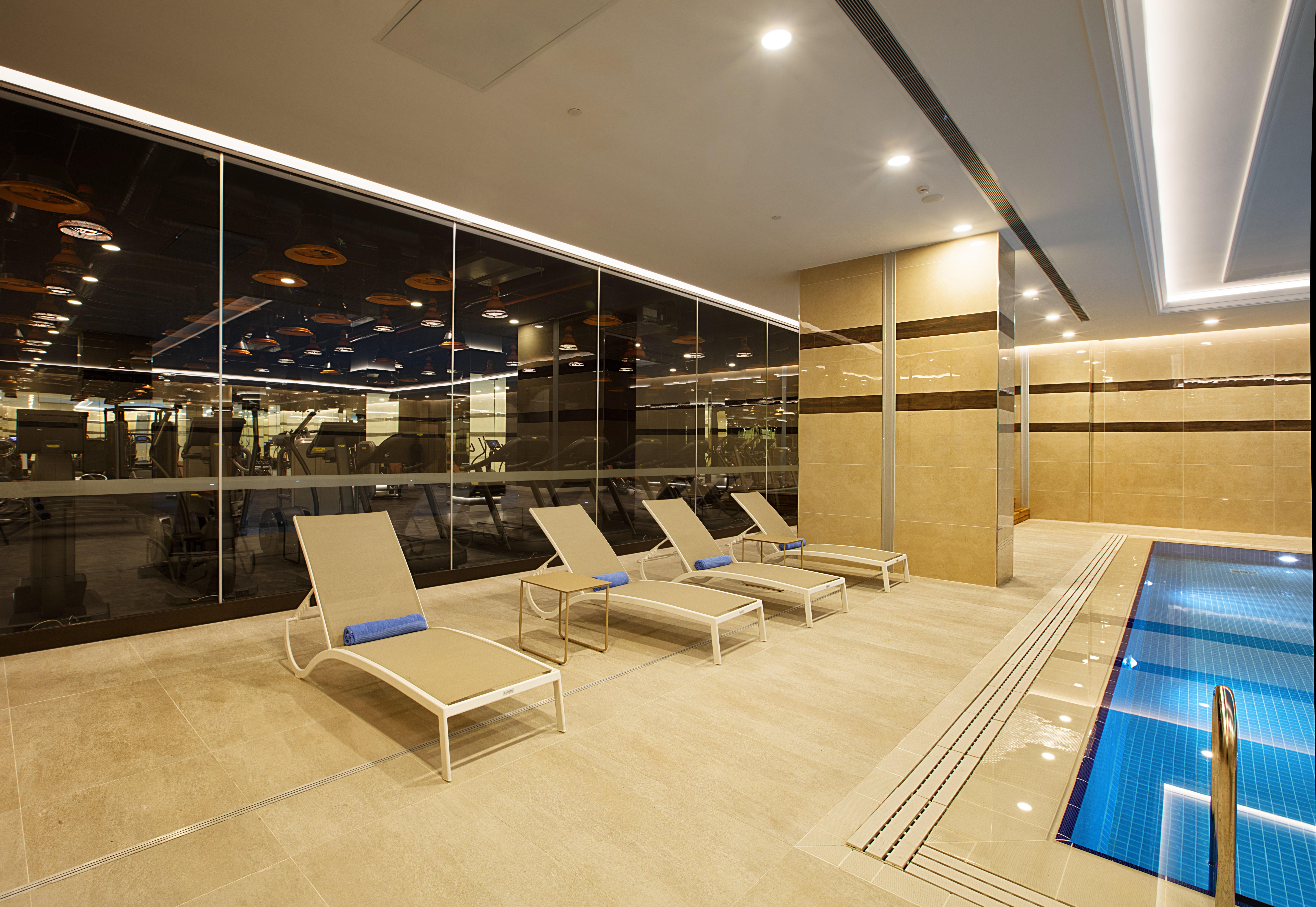 Ottoman'S Life Hotel Deluxe Istanbul Luaran gambar The swimming pool at the hotel