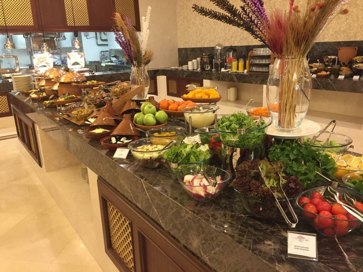 Ottoman'S Life Hotel Deluxe Istanbul Luaran gambar A buffet at a hotel